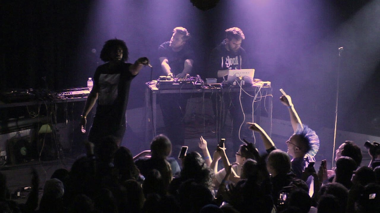 Clipping playing live
